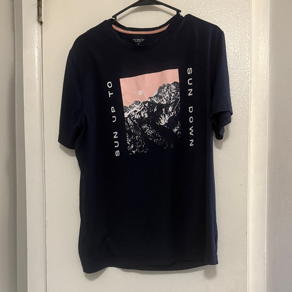 Old Navy Active Graphic Tee